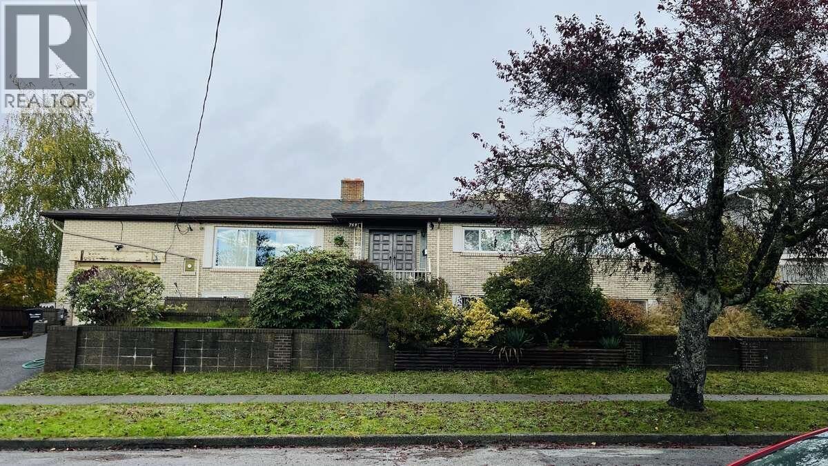 753 E 55th Ave, Vancouver, BC V5X 1N8