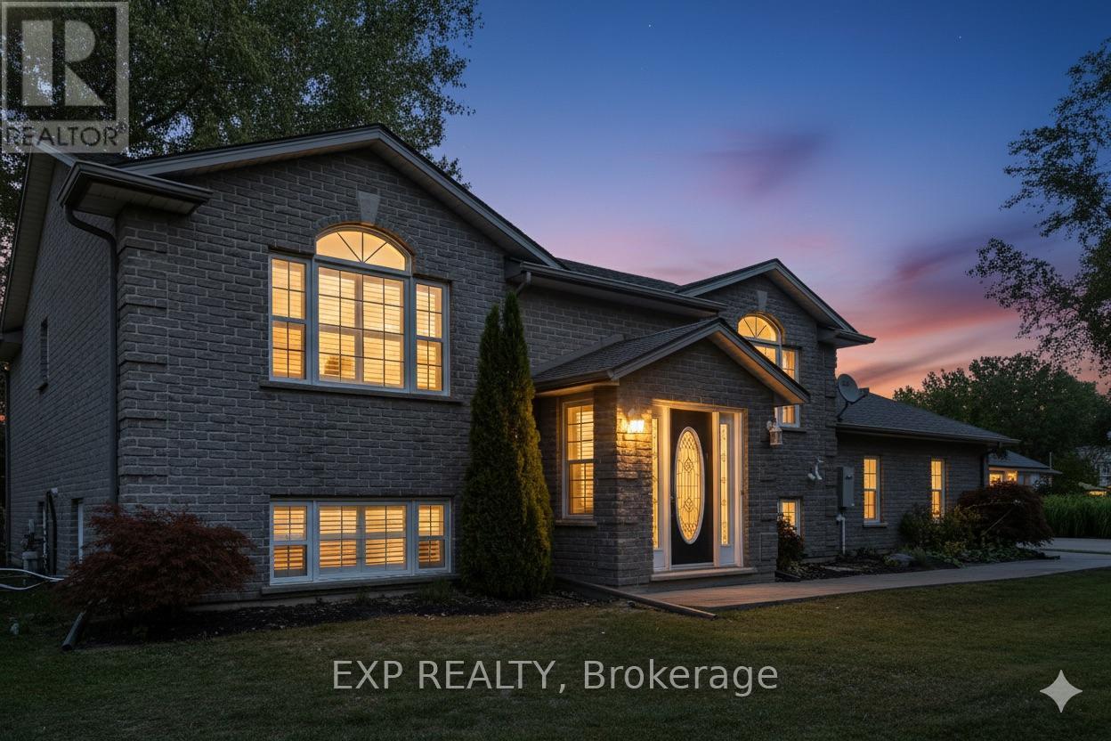 93 Park St, Fort Erie, ON L0S 1N0