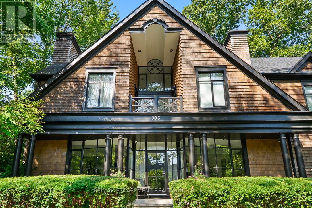 905 Sangster Ave, Mississauga, ON L5H 2Y3