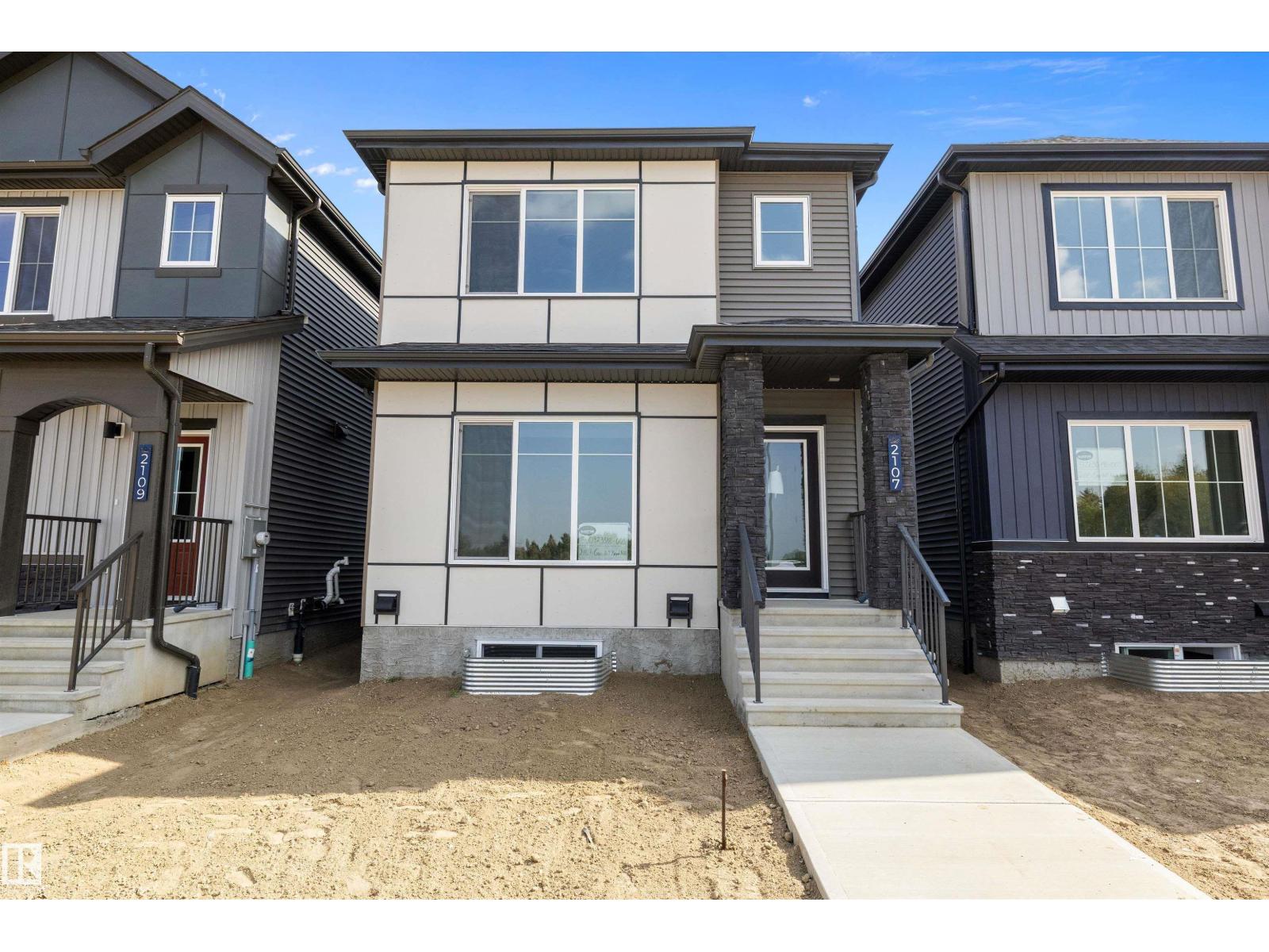 2107 Crossbill Ln NW, Edmonton, AB T5S 0T9