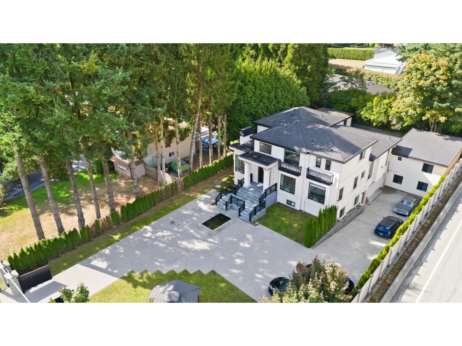 148 Street Unit 5585, Surrey, BC V3S 3B5