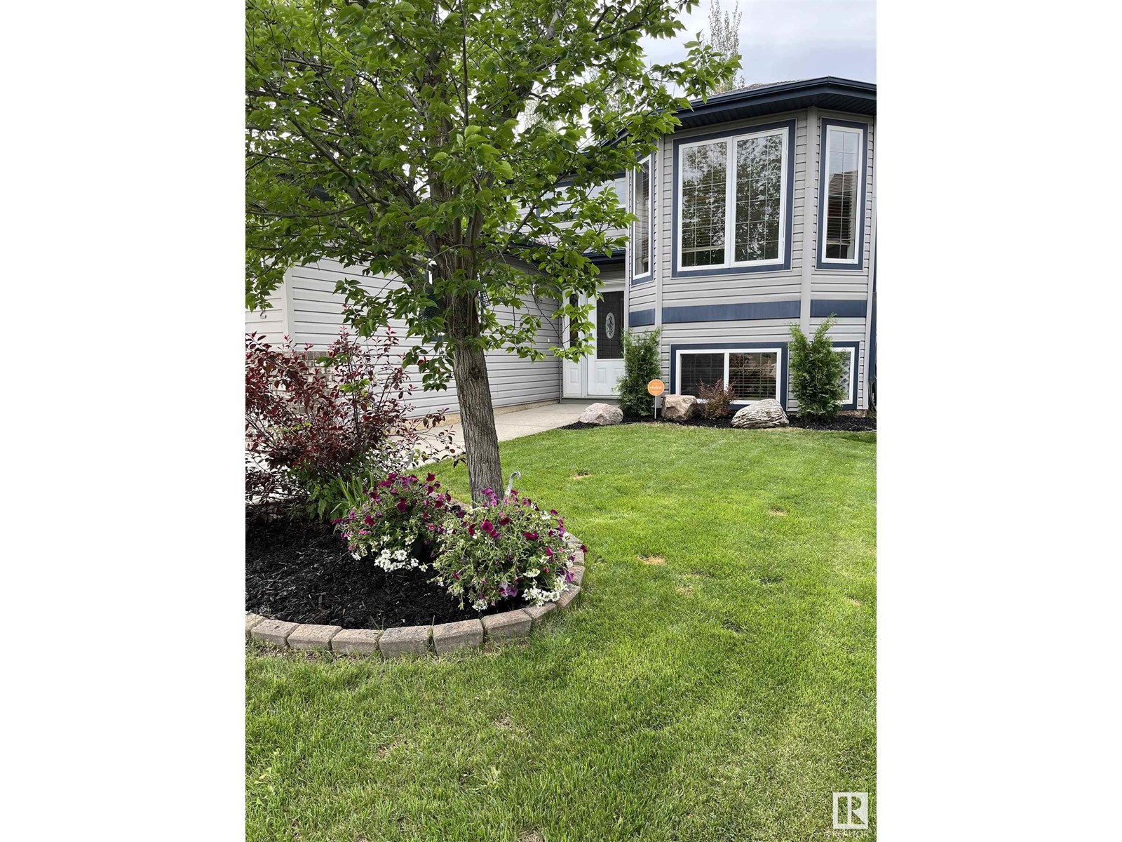 2 Wakefield Pl, Leduc, AB T9E 8E7