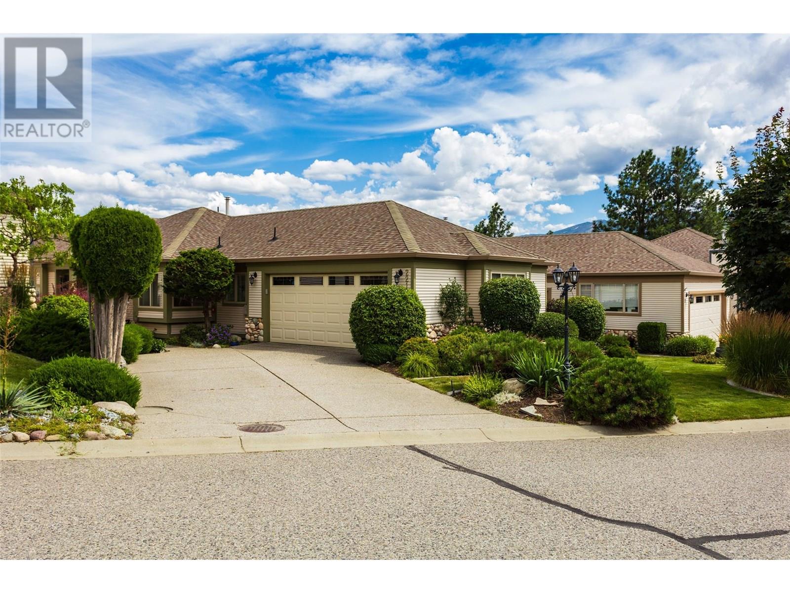 4074 Gellatly Road Unit 221, West Kelowna, BC V4T 2S8