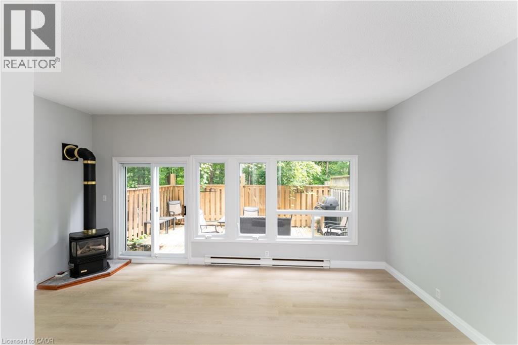 2050 Upper Middle Road Unit 165, Burlington, ON L7P 3R9