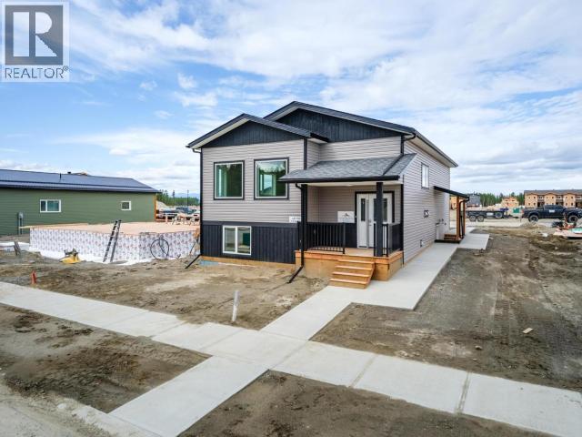 221 Leota St, Whitehorse, YT Y1A 0T9