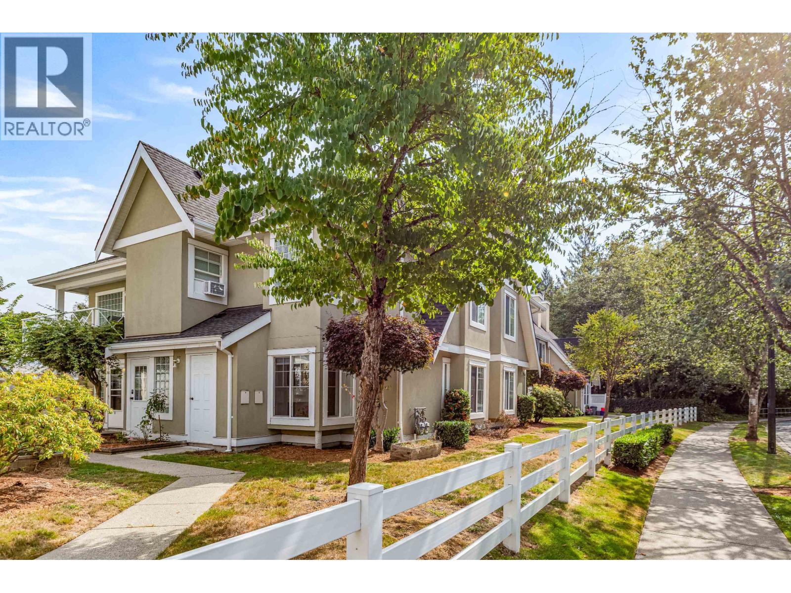 23560 119 Avenue Unit 38, Maple Ridge, BC V4R 2P5