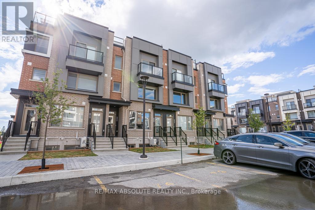 621 Makwa Private, Ottawa, ON K1K 5A4