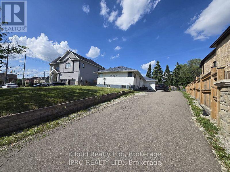 2 Inder Heights Dr, Brampton, ON L6Z 3M4