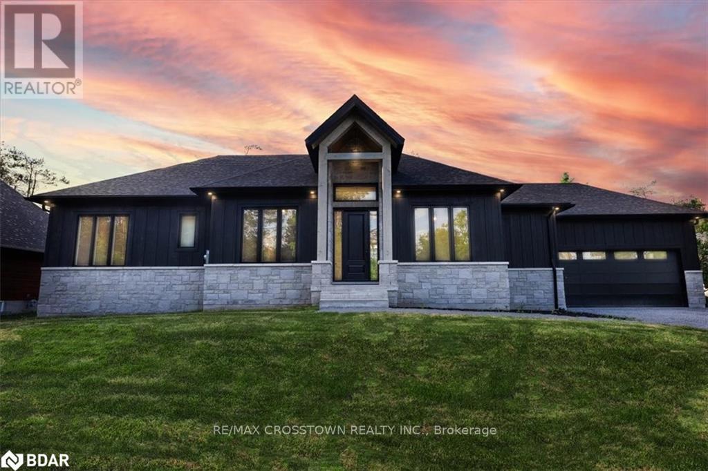 32 Alpine Way, Oro-Medonte, ON L0L 2L0