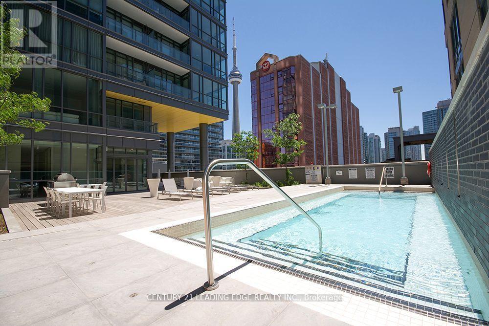 405 8 Charlotte St, Toronto, ON M5V 0K4