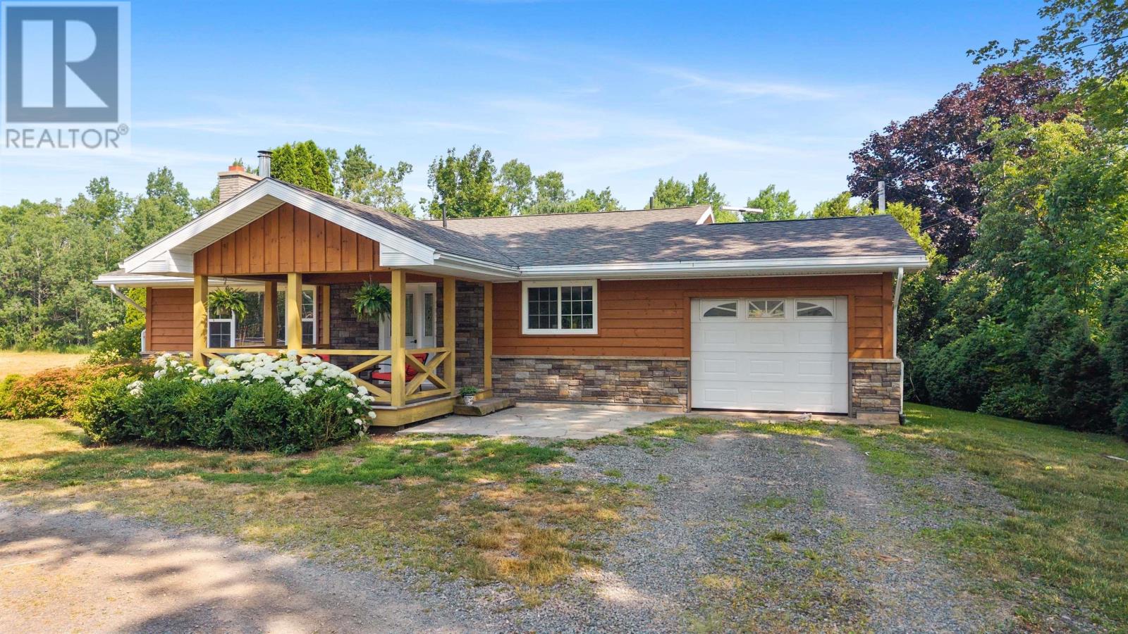 3115 Scotsburn Rd, Plainfield, NS B0K 1R0
