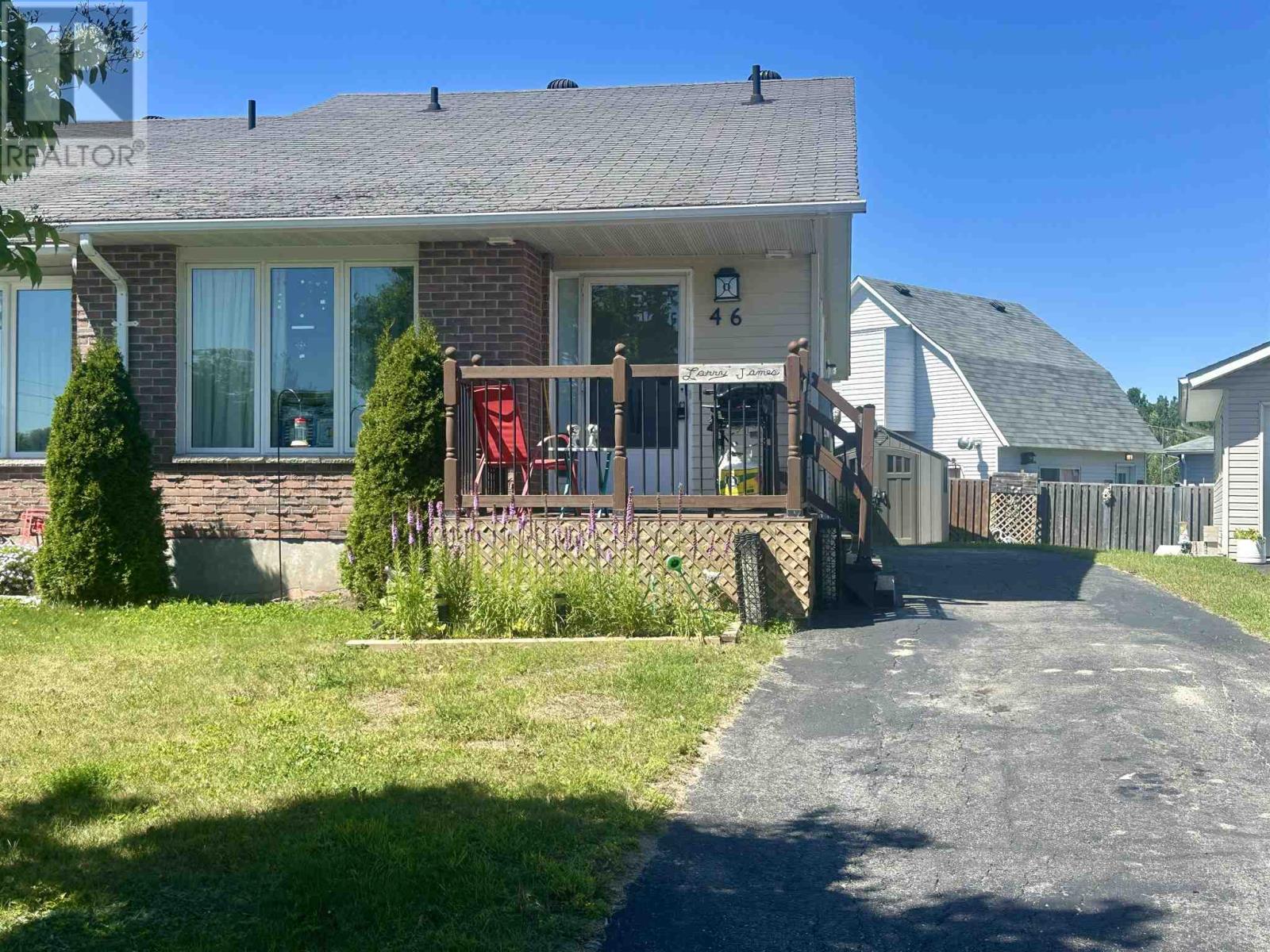 46 Stewart Cres, Elliot Lake, ON P5A 3C4