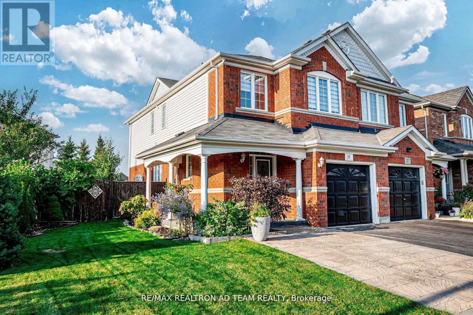 10 Tozer Cres, Ajax, ON L1T 4Z9