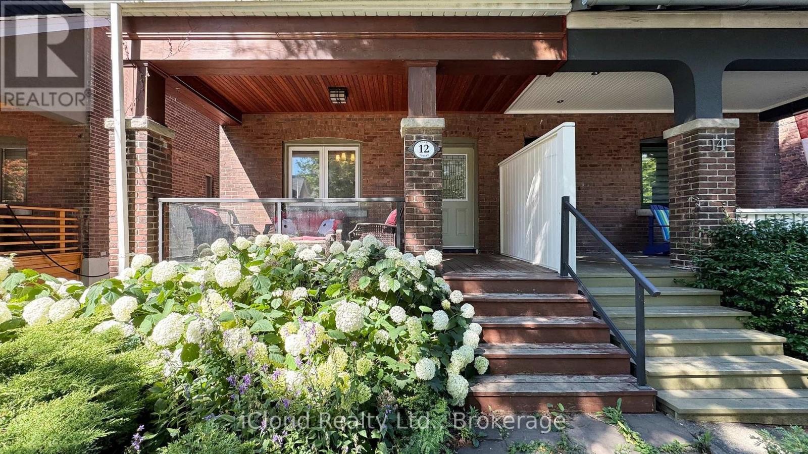 12 Lark St, Toronto, ON M4L 3M6
