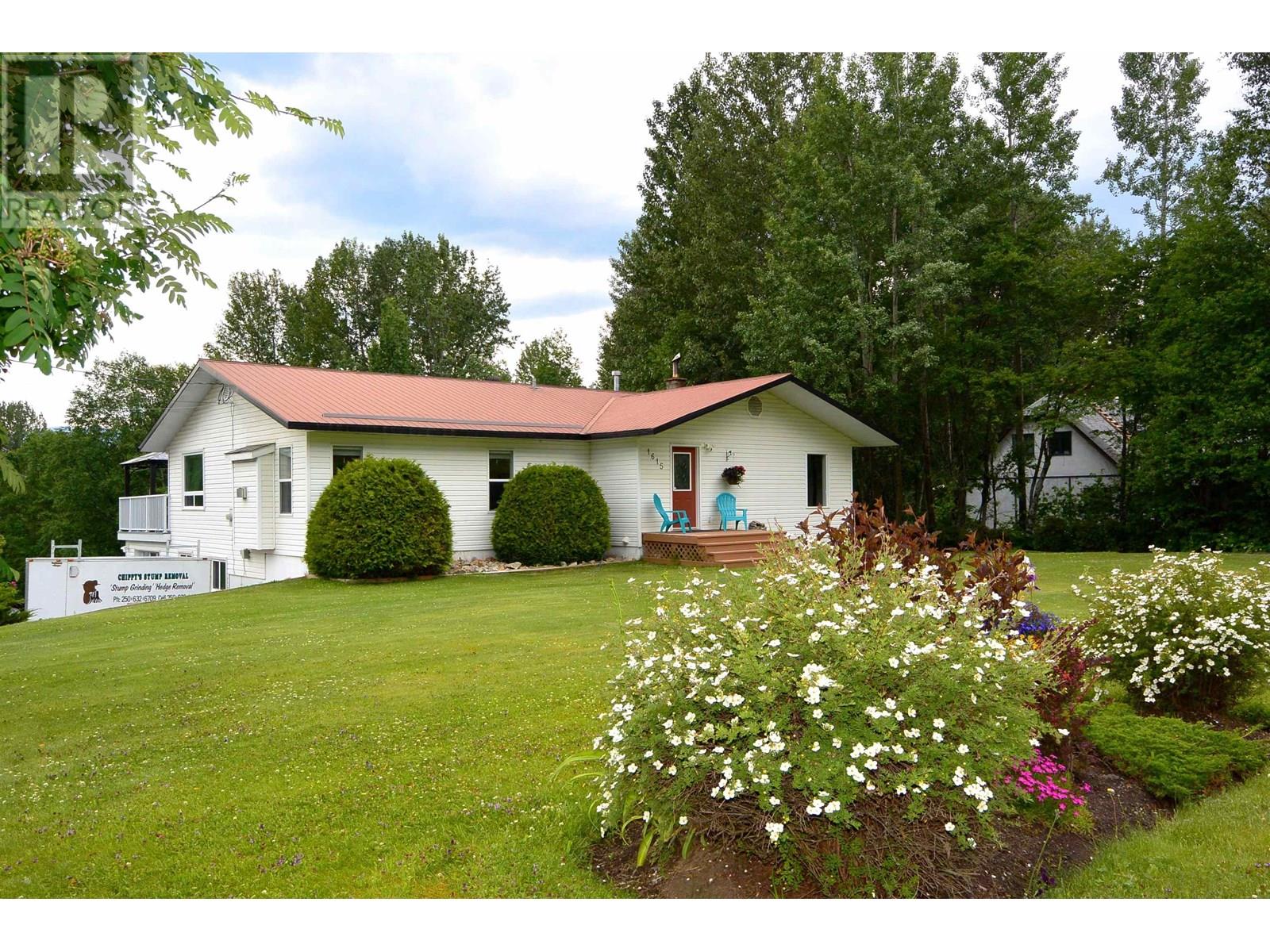 1615 Aldous St, Hazelton, BC V0J 1Y1