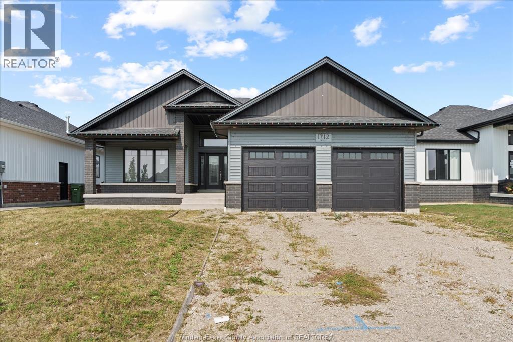 1712 Mucci Dr, Kingsville, ON N0P 2G0