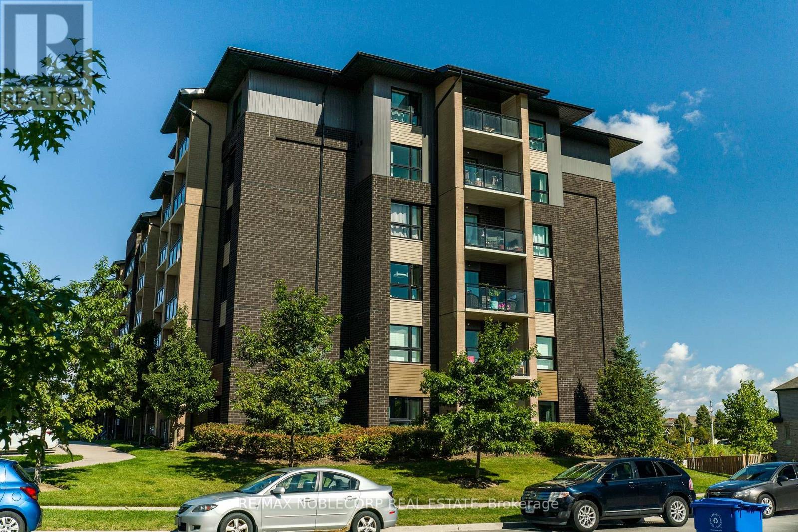 504 7 Kay Cres, Guelph, ON N1L 0P9