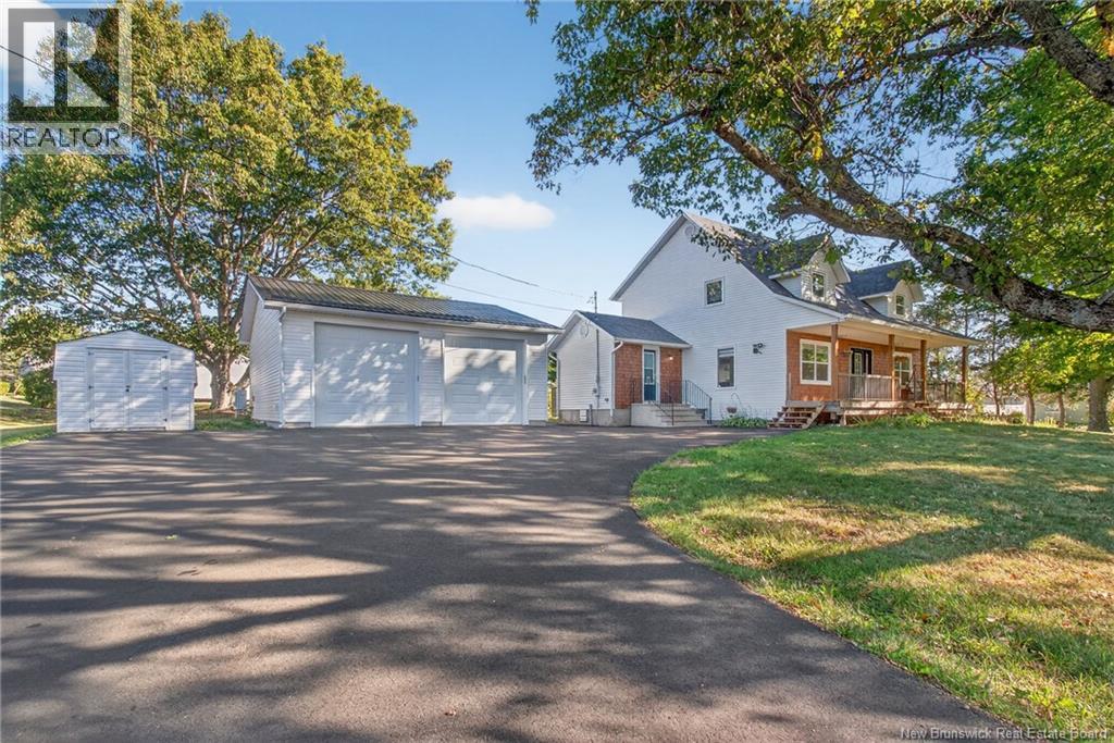 3239 Main St, Salisbury, NB E4J 2K8