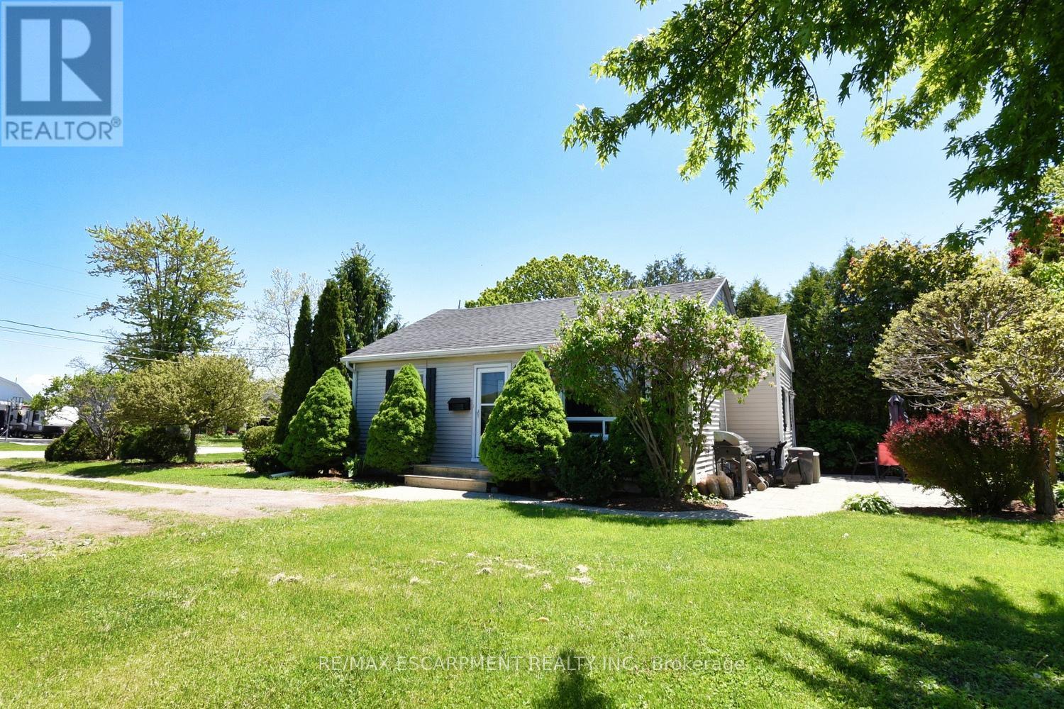 3674 Campden Rd, Lincoln, ON L0R 1G0