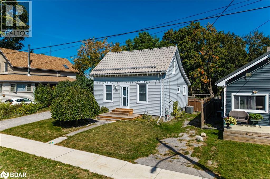 286 Moffat St, Orillia, ON L3V 4G1