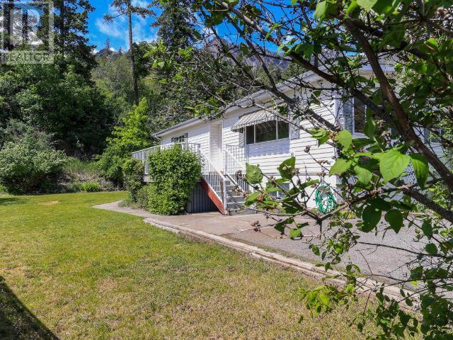 878 Eagleson Cres, Lillooet, BC V0K 1V0