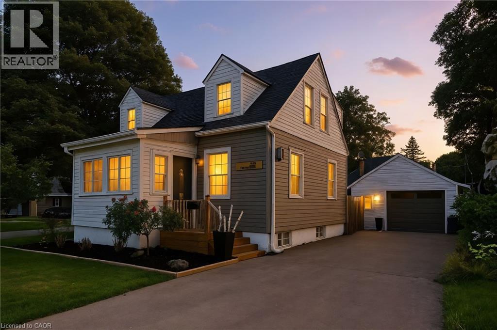 237 Fifth Ave, Woodstock, ON N4S 2G3