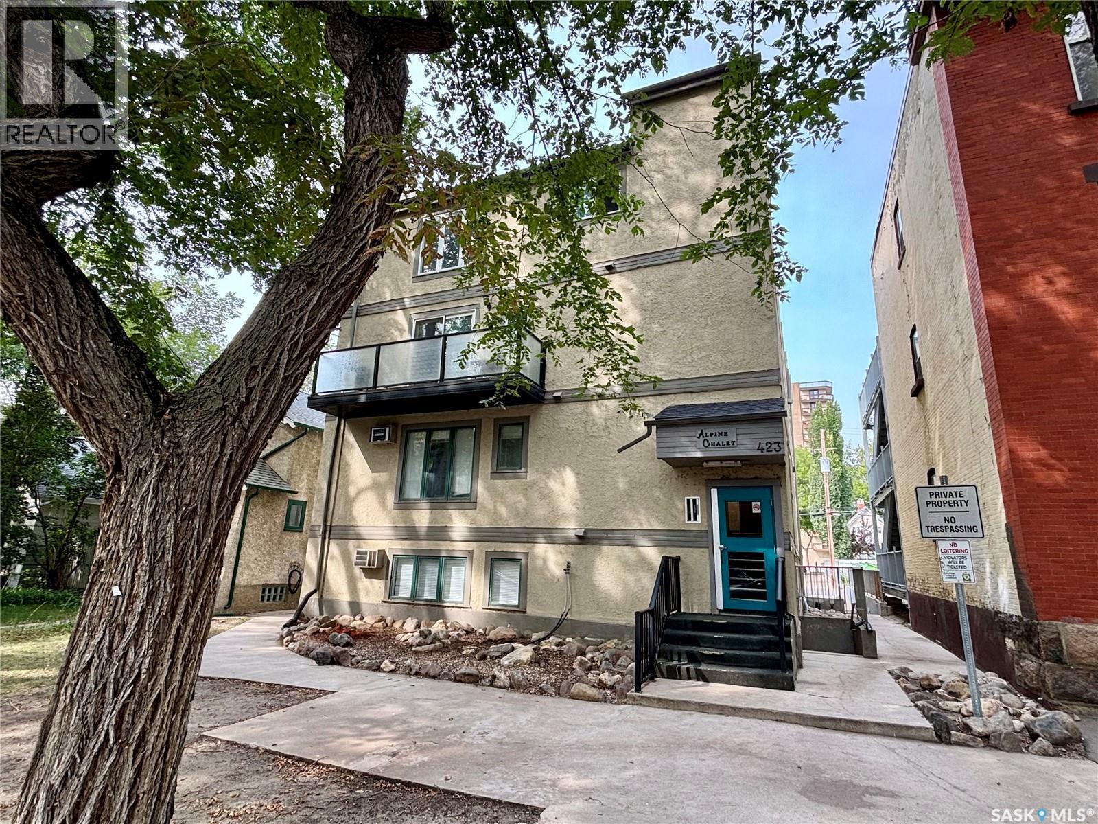 423 4th Avenue N Unit 203, Saskatoon, SK S7K 2M4