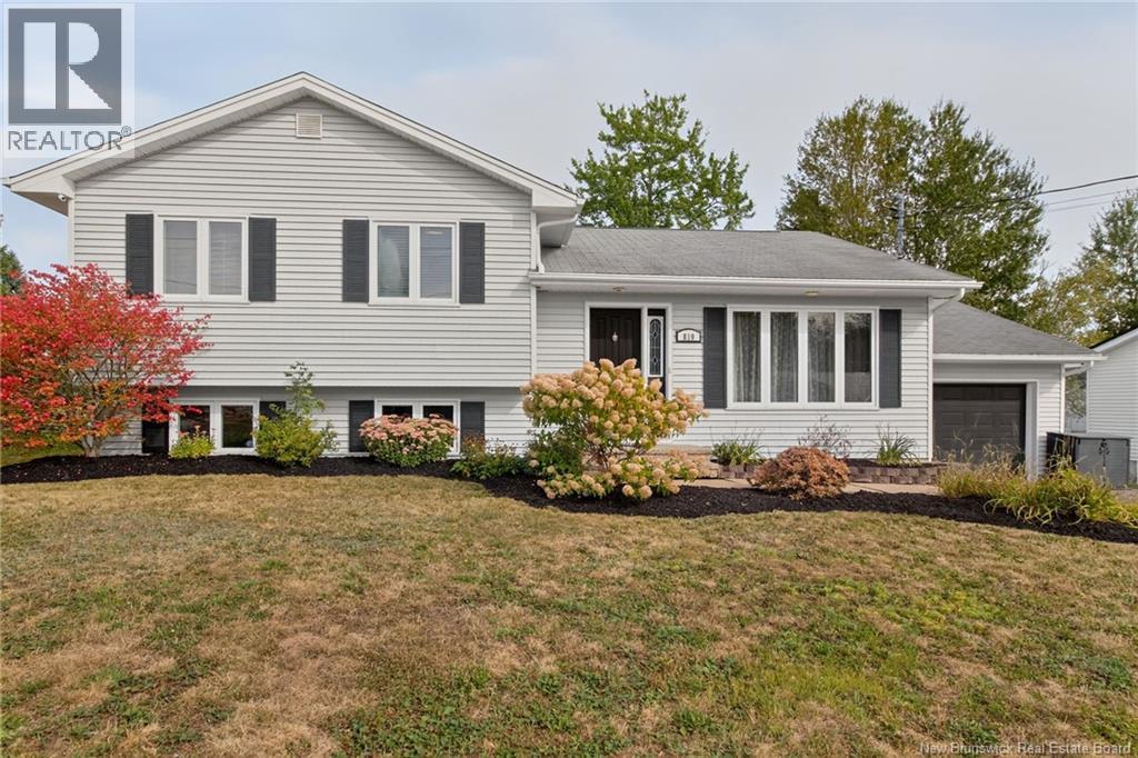 810 Centrale St, Dieppe, NB E1A 6V5