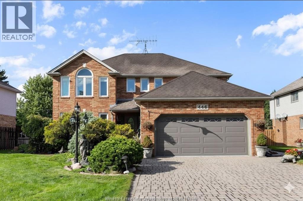 446 Corbett, Tecumseh, ON N8N 4T4