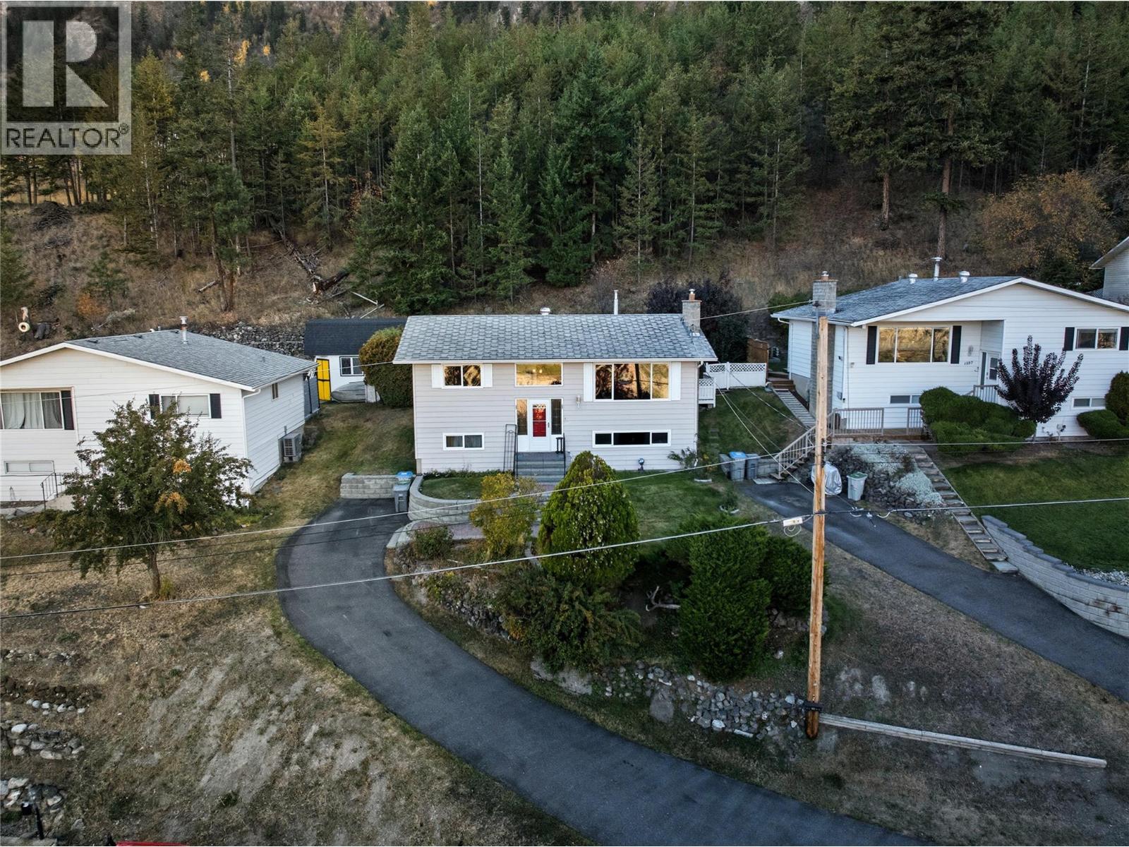 1047 Lamar Pl, Kamloops, BC V2C 5V2