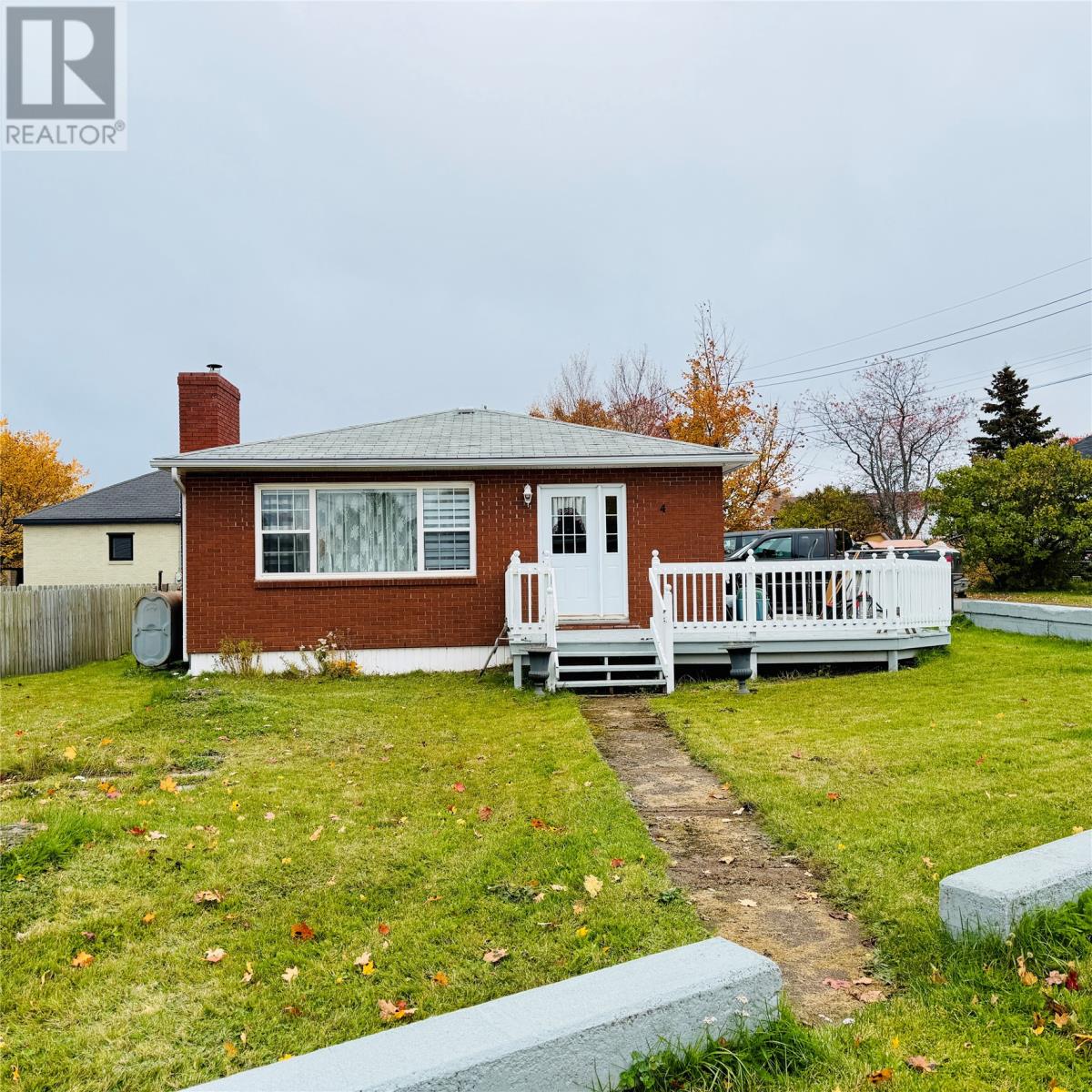 4 Scout Rd, Botwood, NL A0H 1E0