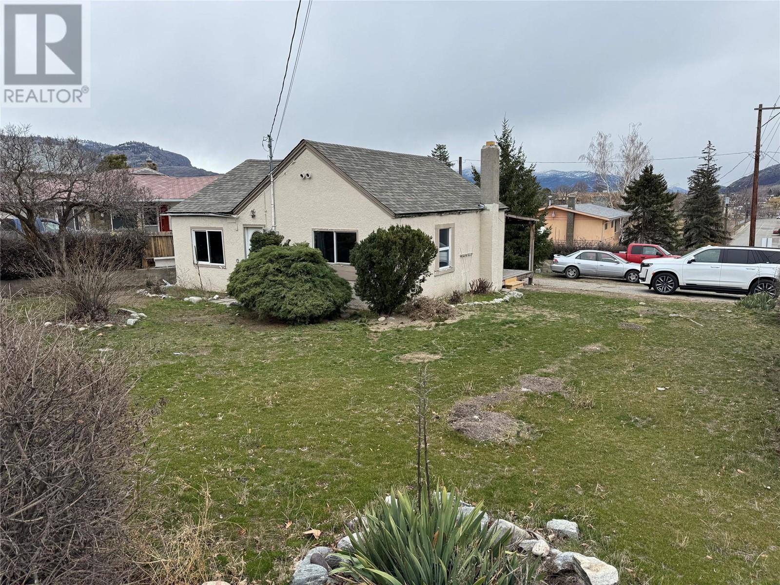 8709 74 Avenue, Osoyoos, BC V0H 1V0