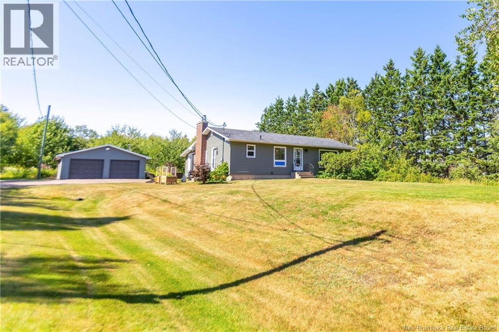 52 Stanley Dr, Sackville, NB E4L 1P8