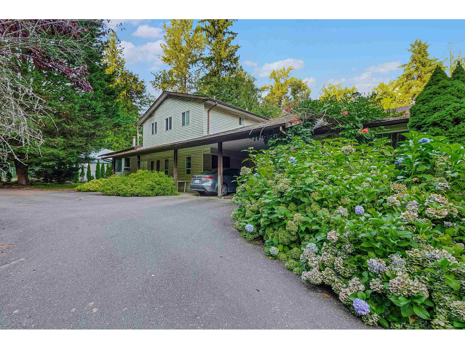 196 Street Unit 8484, Langley, BC V2Y 1Z4