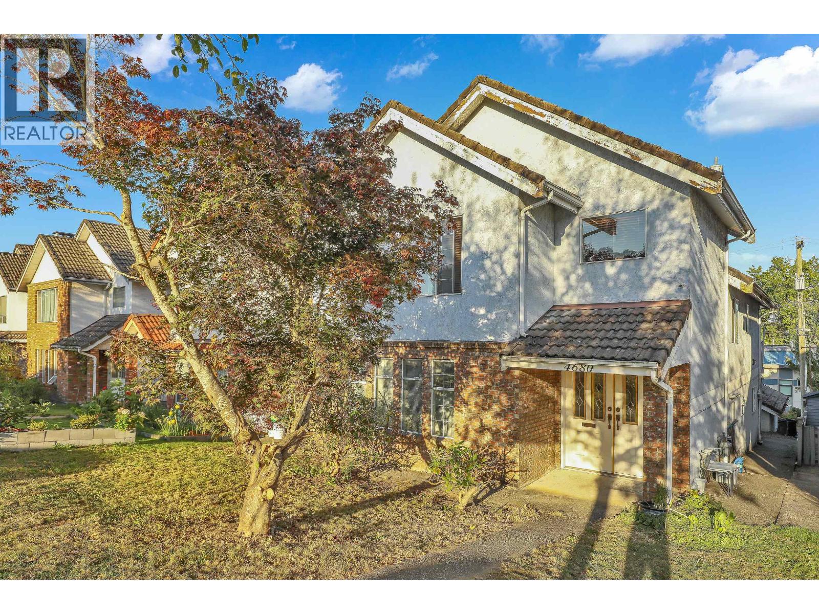 4680 Hoy St, Vancouver, BC V5R 4N4