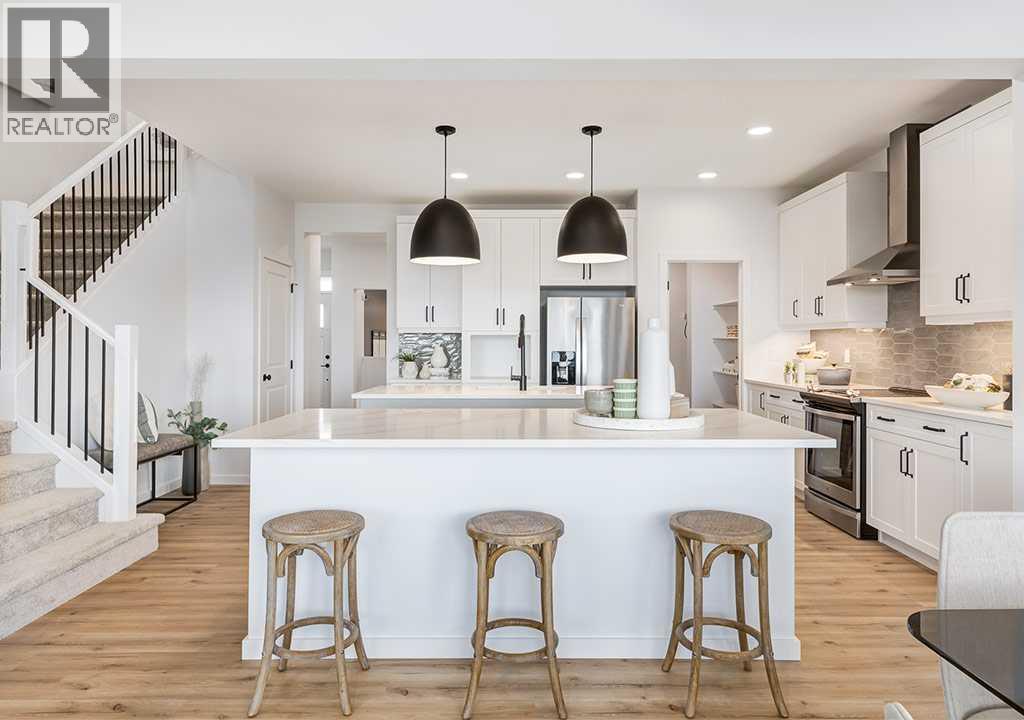 72 Lewisburg Close NE, Calgary, AB T3P 2N4