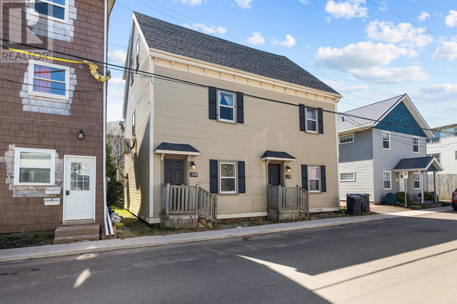 236-238 King St, Charlottetown, PE C1A 1C3