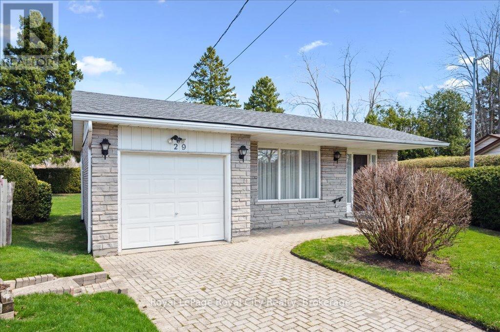 29 Vista Ter, Guelph, ON N1E 1A2
