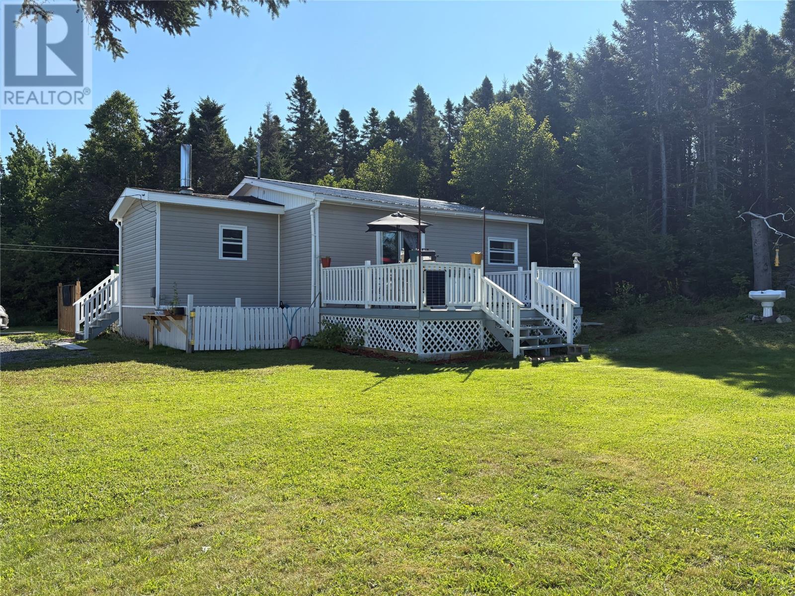 5 Combdens Rd, Boyds Cove, NL A0G 1G0