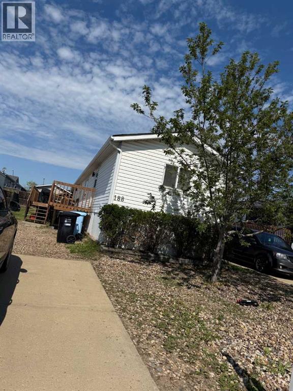 188 Mustang Rd, Fort Mcmurray, AB T9H 5K4