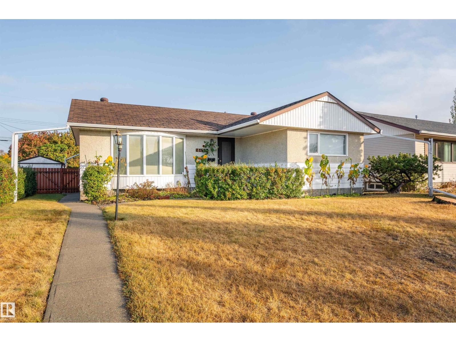 105 Av Nw Unit 5416, Edmonton, AB T6A 1A6