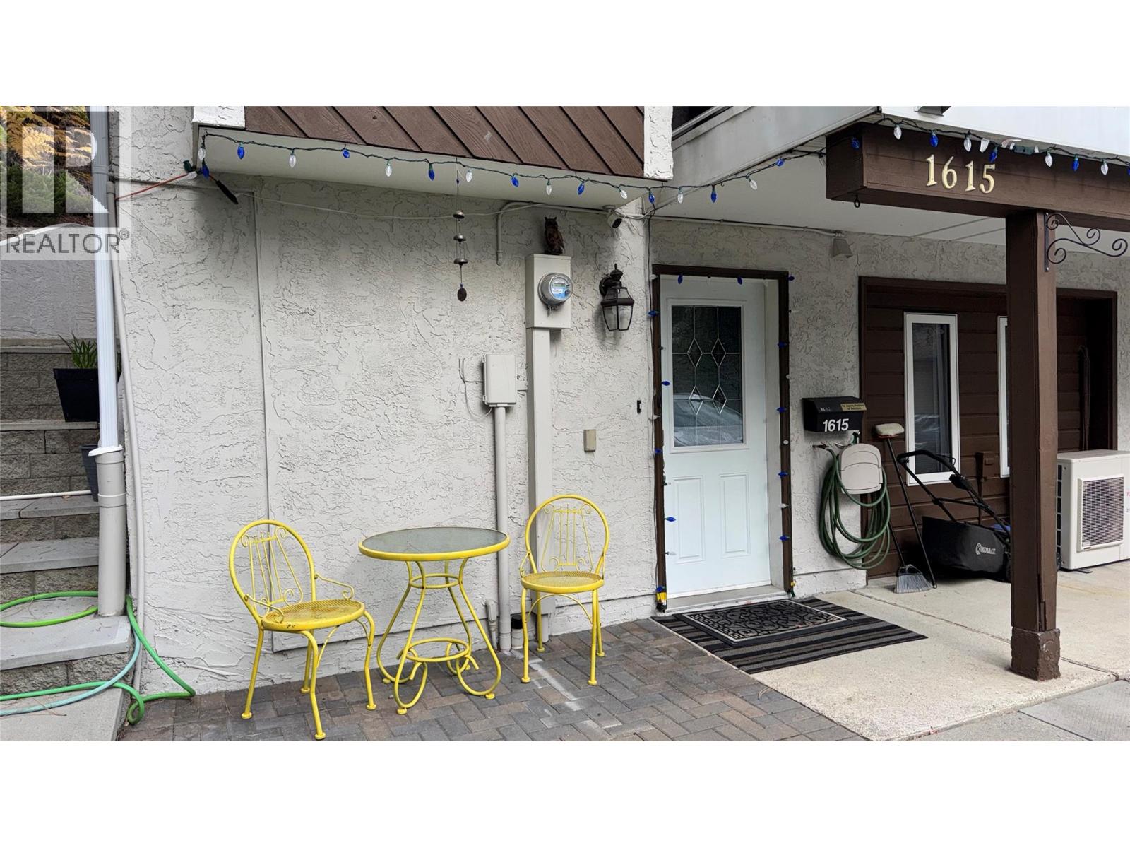1615 Balsam St, Trail, BC V1R 4M4