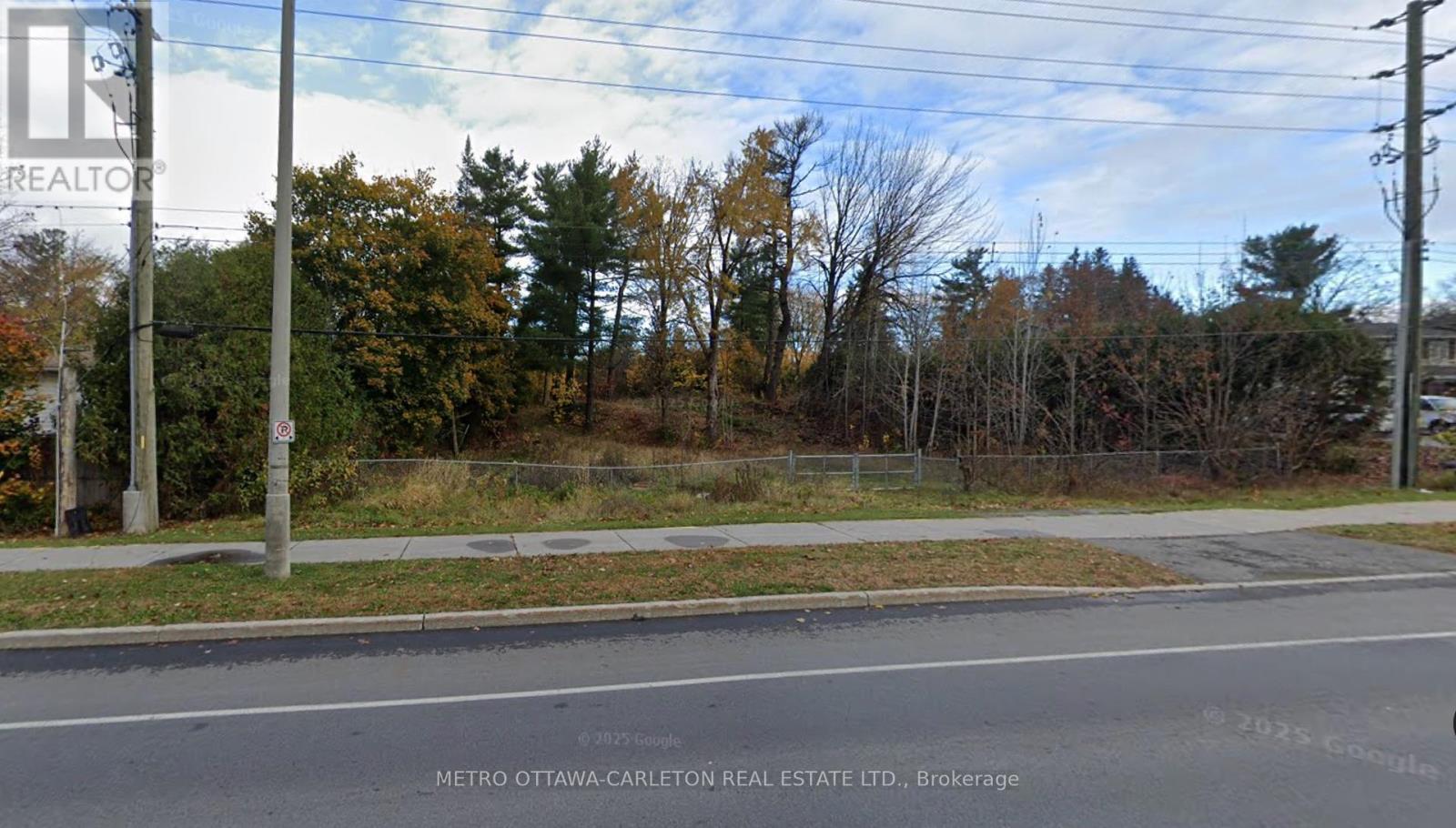 2797 Innes Rd, Ottawa, ON K1B 4K3