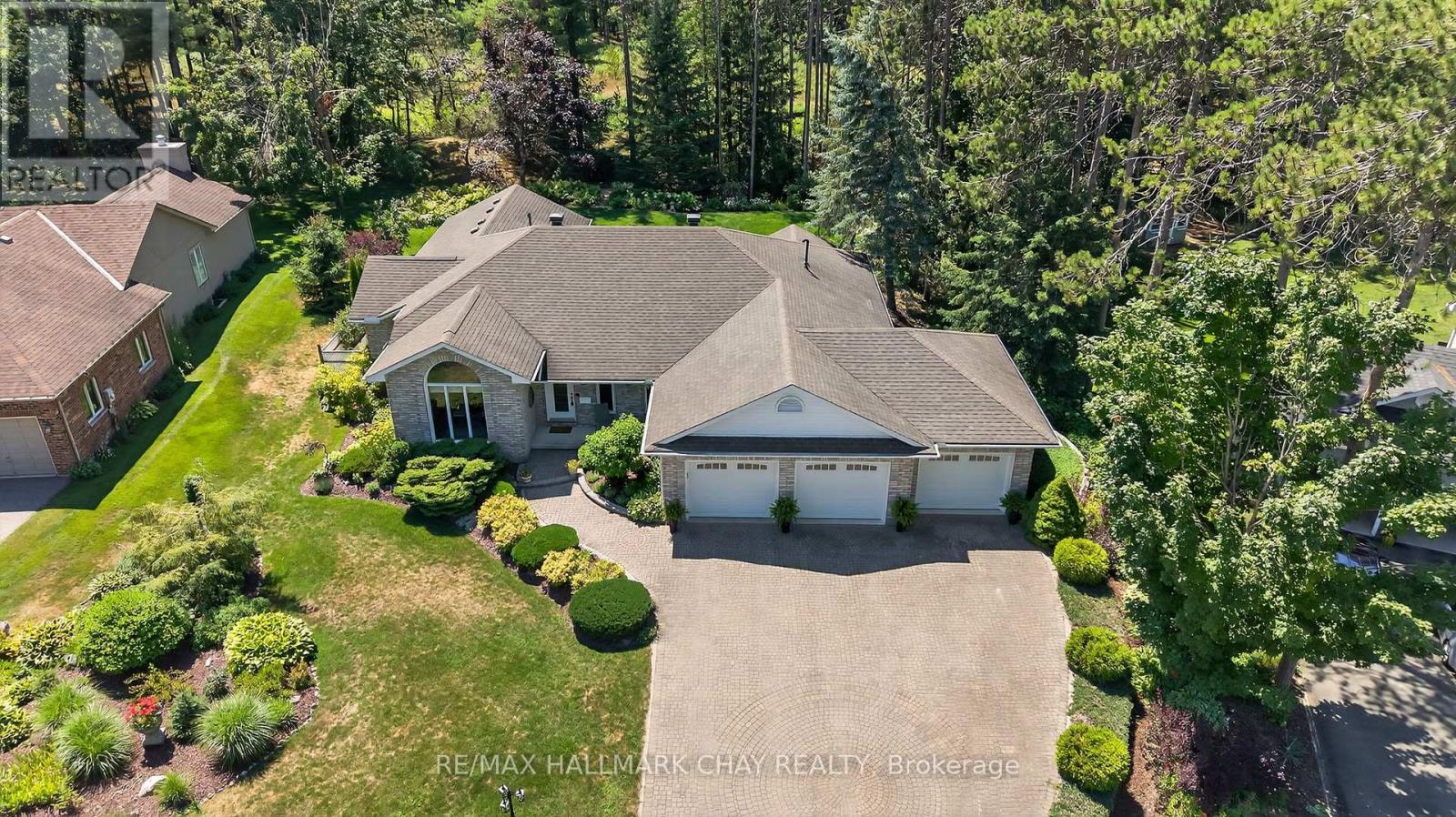 49 Fairway Ct, Oro-Medonte, ON L0L 2L0