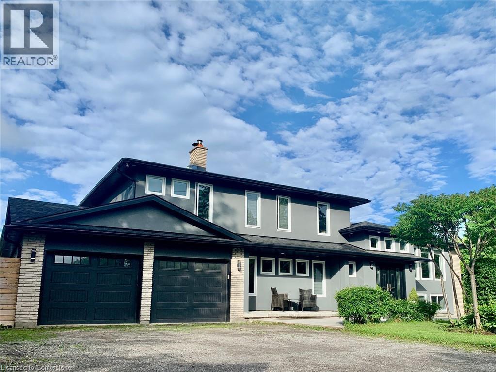 13 Ellen St, Freelton, ON L8B 0Z5