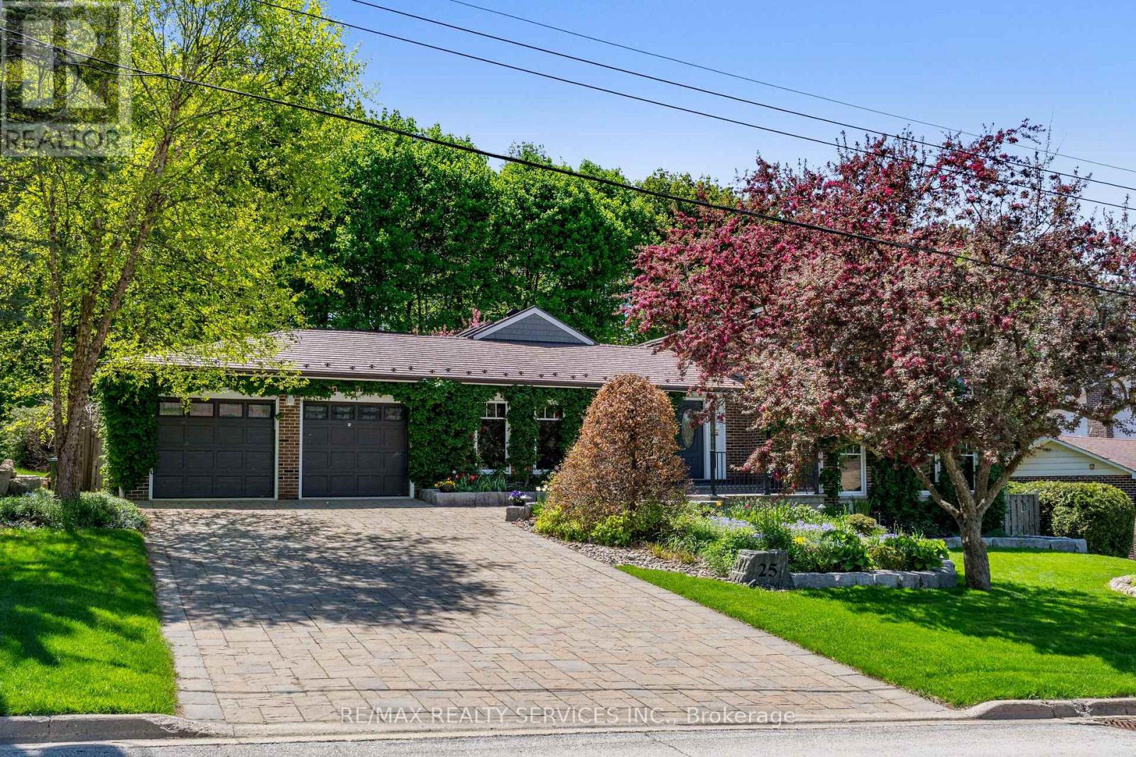 25 Orsi Rd, Caledon, ON L7C 1H6