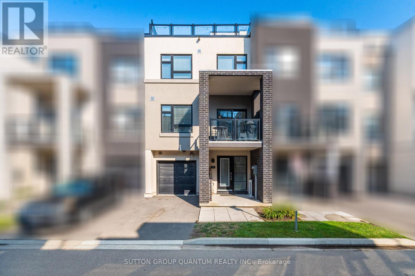 19 1121 Cooke Blvd, Burlington, ON L7T 0C3