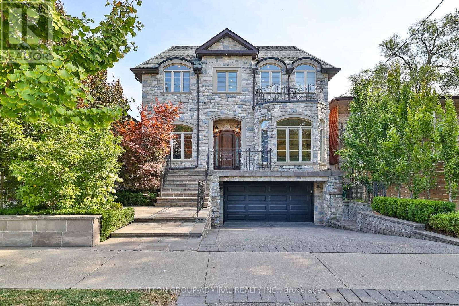 453 Glengrove Ave W, Toronto, ON M5N 1X4