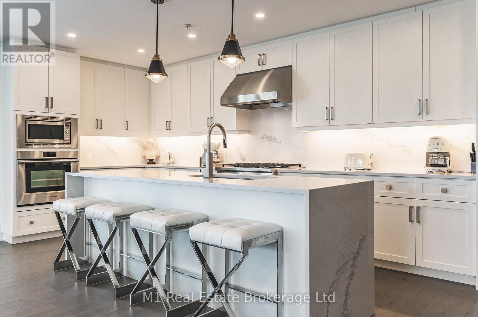 73 Arthur St S, Guelph, ON N1E 0S6