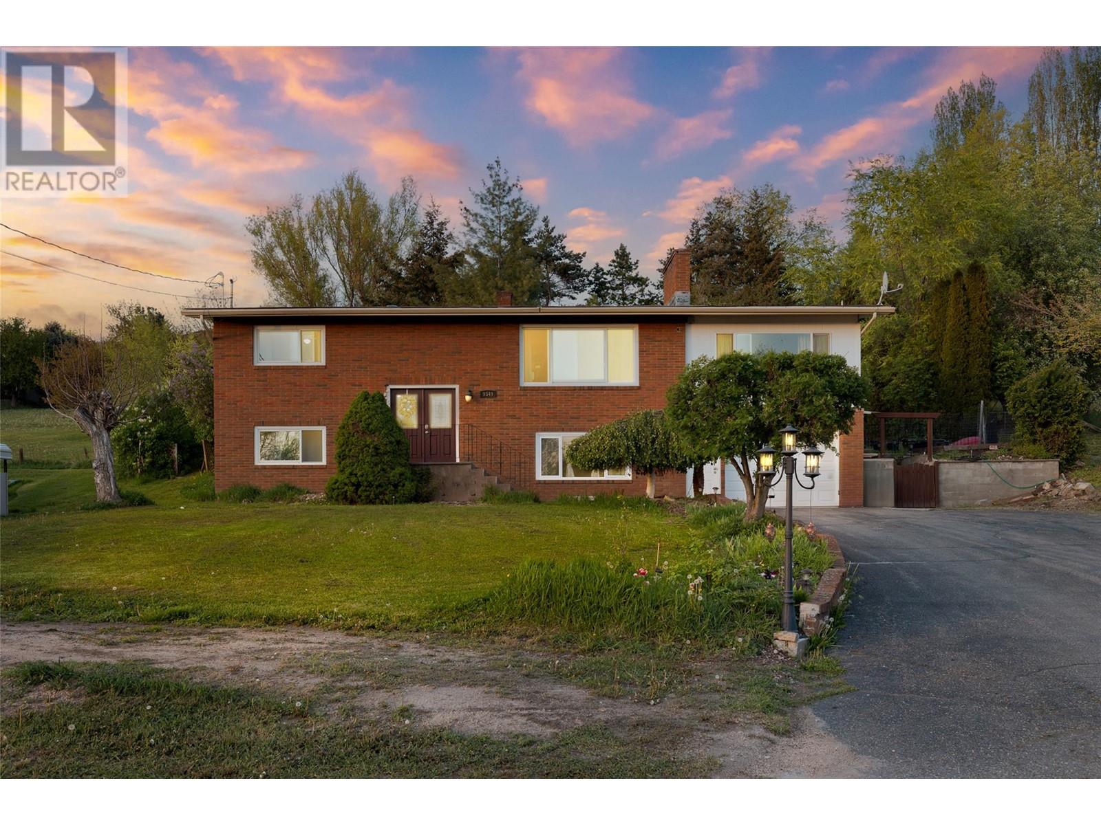 9549 Nickel Dr, Coldstream, BC V1B 2X1